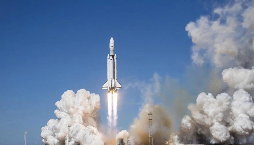 SpaceX-IPO konkret: Interne Bewertung bei 800 Mrd. Dollar – Kapital für Starship, Weltraum-Rechenzentren und Marspläne