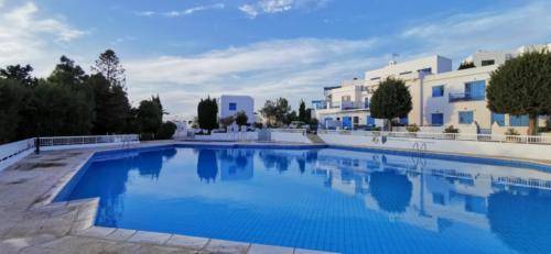 IKARIA VILLAGE - Infinity Pool mit TOP View auf das Meer.